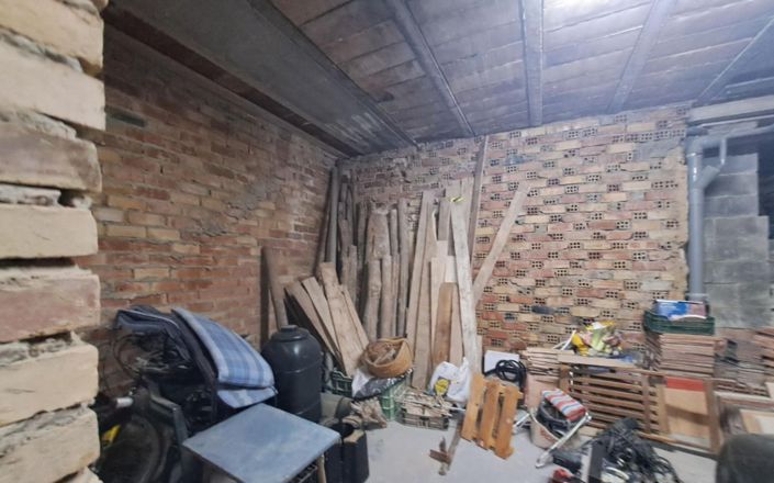 Image No.19-6 Bed House for sale