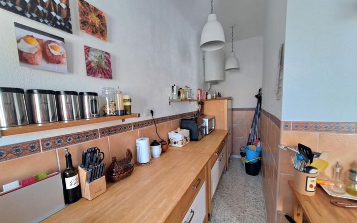 Image No.32-6 Bed House for sale