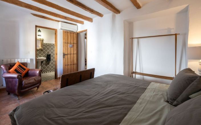 Image No.22-4 Bed House for sale