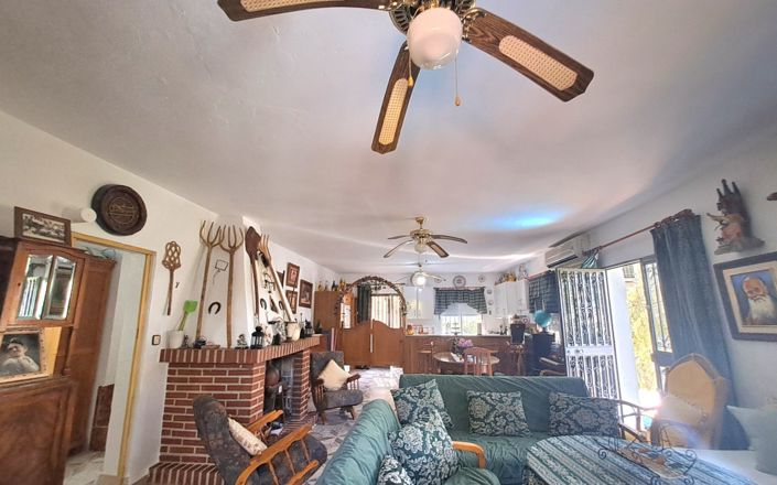 Image No.24-2 Bed House for sale