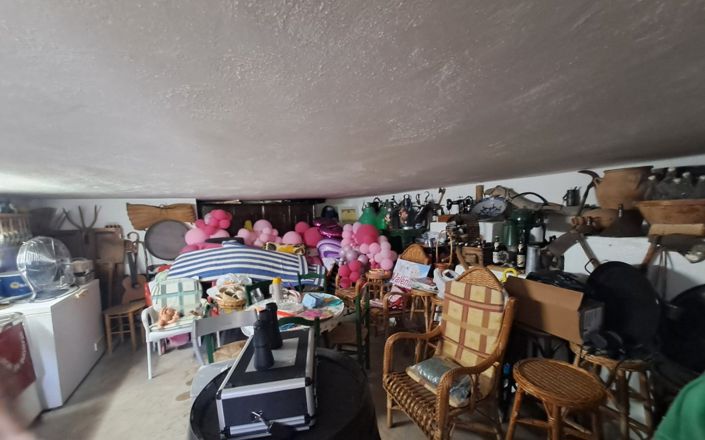 Image No.38-2 Bed House for sale