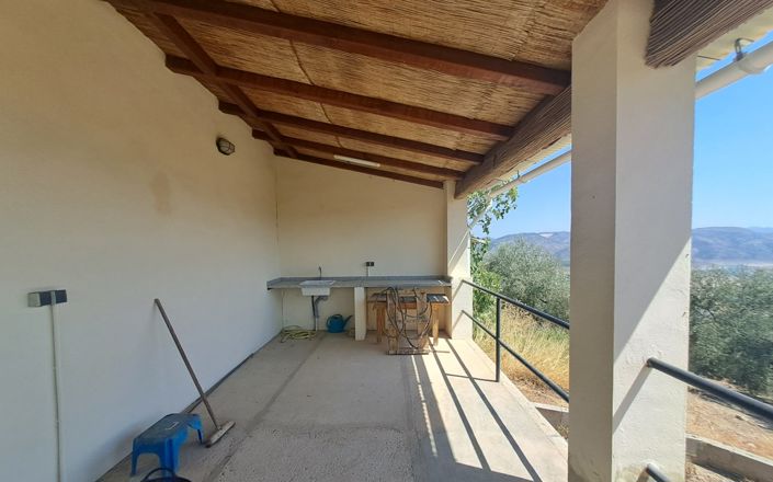 Image No.11-5 Bed House for sale