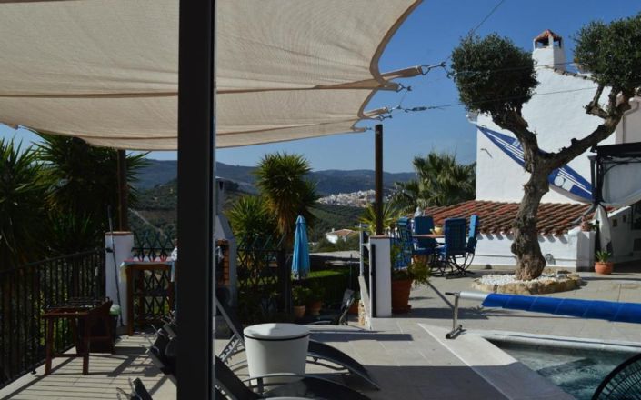 Image No.14-6 Bed House for sale