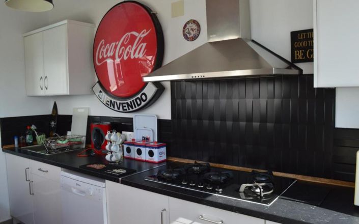 Image No.20-6 Bed House for sale