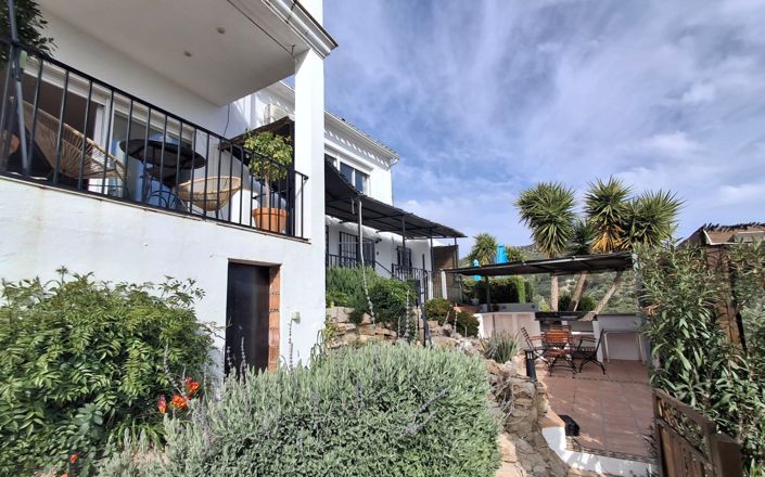 Image No.57-6 Bed House for sale