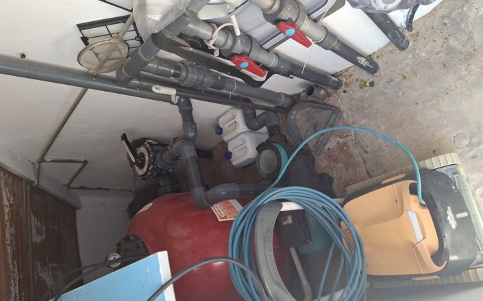 Image No.66-6 Bed House for sale