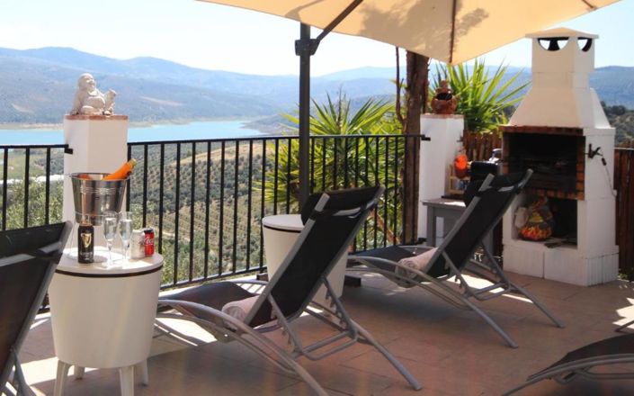 Image No.8-6 Bed House for sale