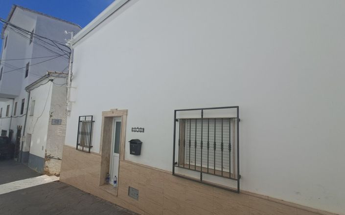 Image No.2-Maison de 4 chambres à vendre à Algarinejo