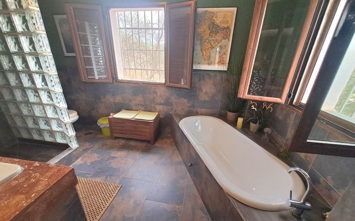 Image No.45-7 Bed House for sale