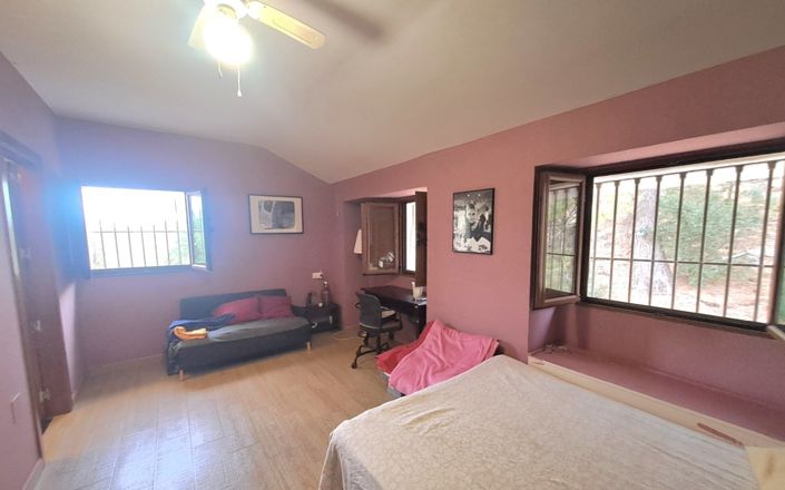 Image No.61-7 Bed House for sale