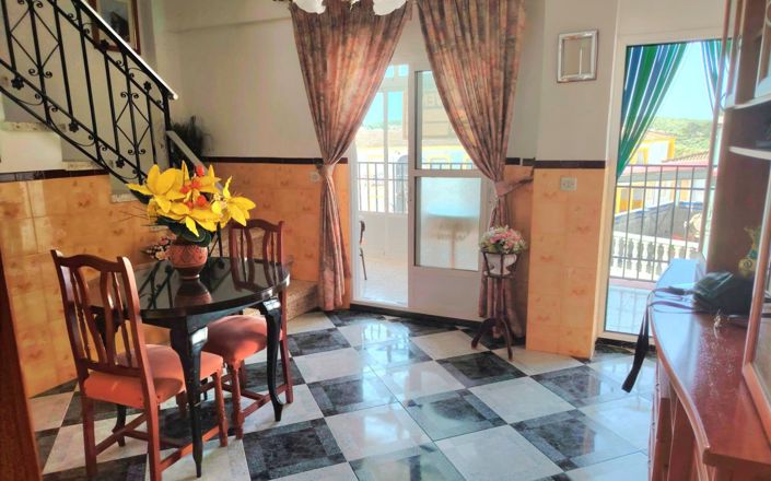 Image No.10-5 Bed House for sale