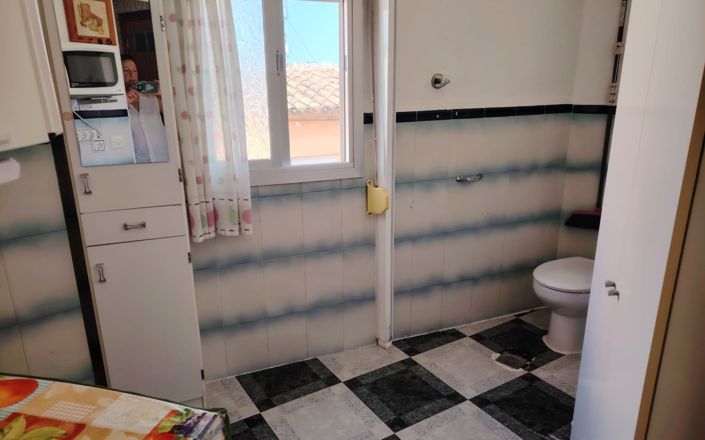 Image No.6-5 Bed House for sale