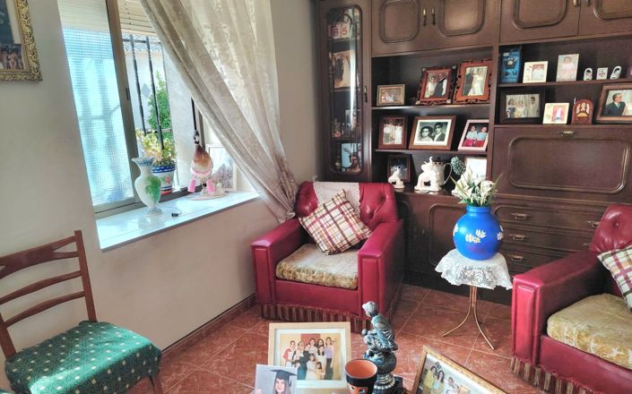 Image No.4-4 Bed House for sale