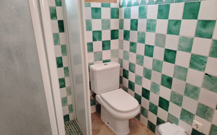 Image No.28-5 Bed House for sale