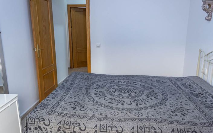 Image No.12-3 Bed House for sale