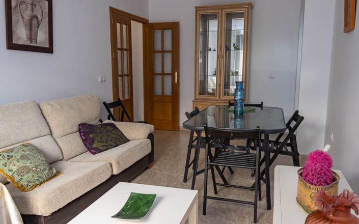 Image No.6-3 Bed House for sale