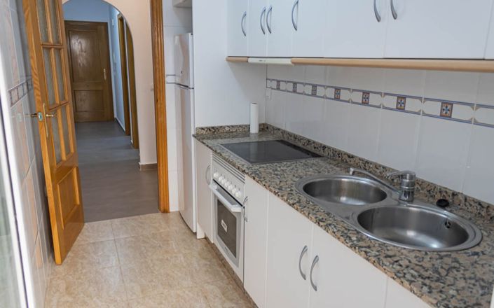 Image No.9-3 Bed House for sale