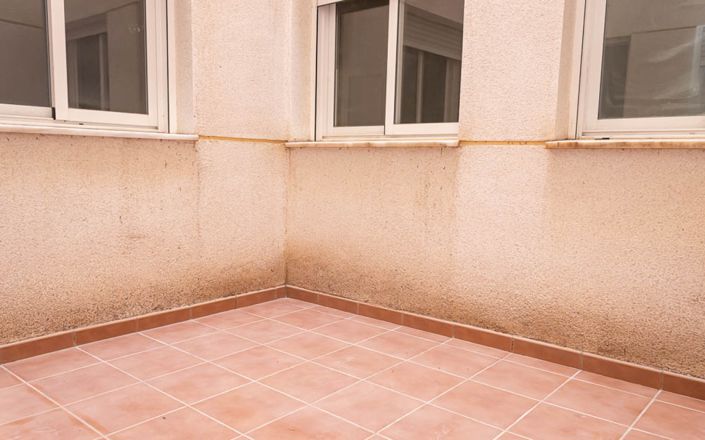 Image No.11-3 Bed House for sale