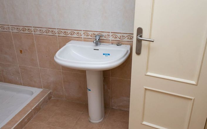 Image No.22-3 Bed House for sale