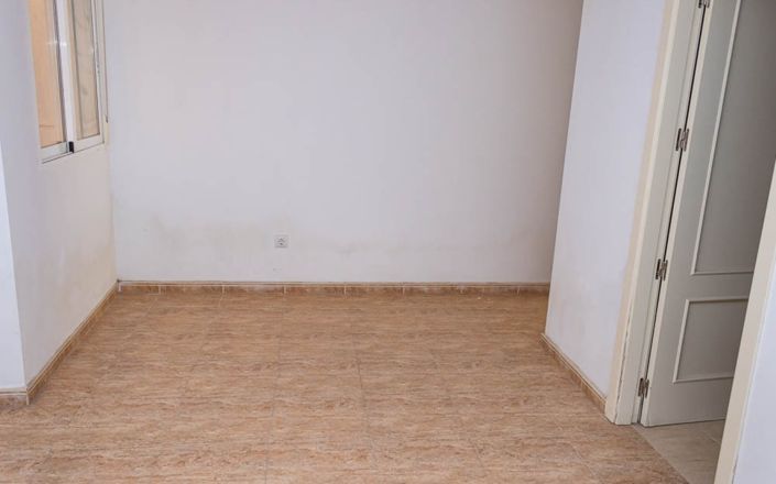 Image No.26-3 Bed House for sale