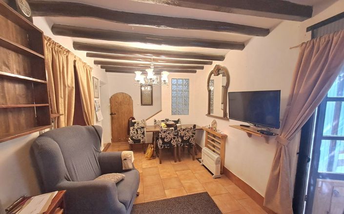 Image No.10-5 Bed House for sale