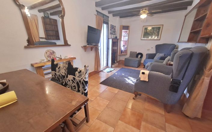 Image No.13-5 Bed House for sale