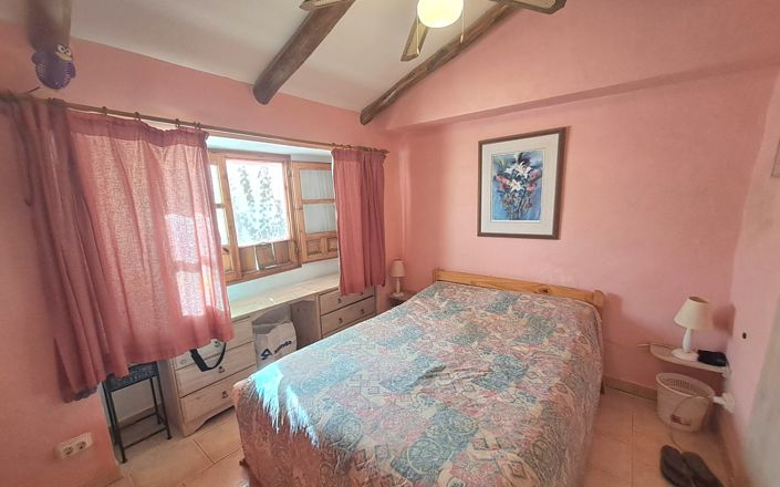 Image No.26-5 Bed House for sale