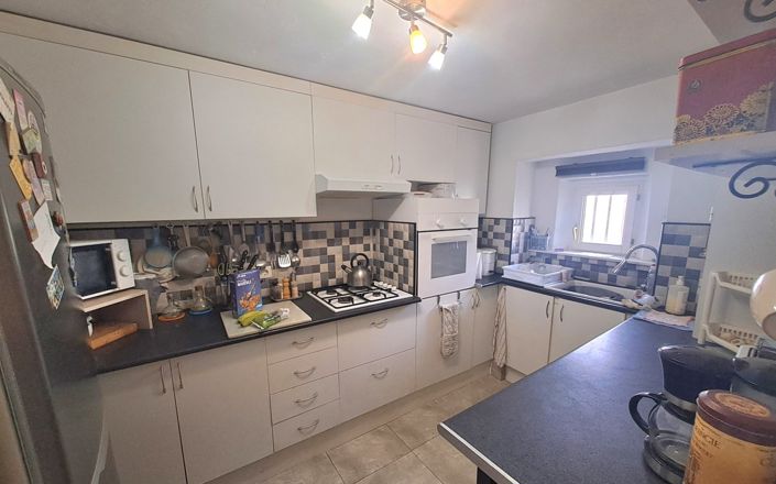 Image No.5-5 Bed House for sale