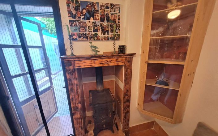 Image No.9-5 Bed House for sale