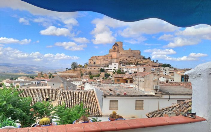 Image No.15-3 Bed House for sale