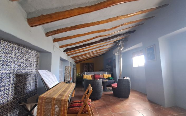 Image No.18-3 Bed House for sale