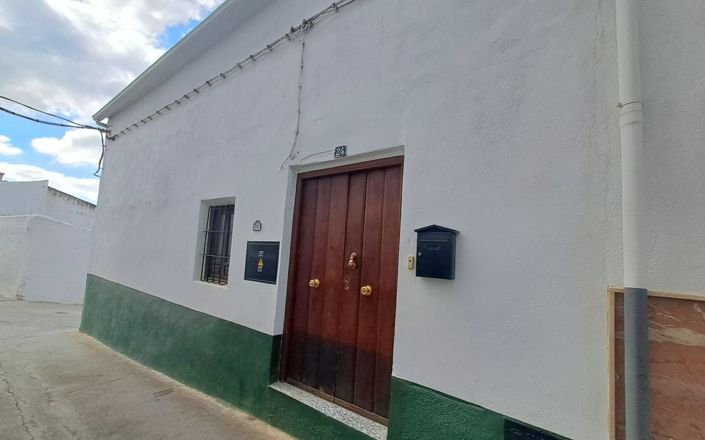 Image No.36-3 Bed House for sale