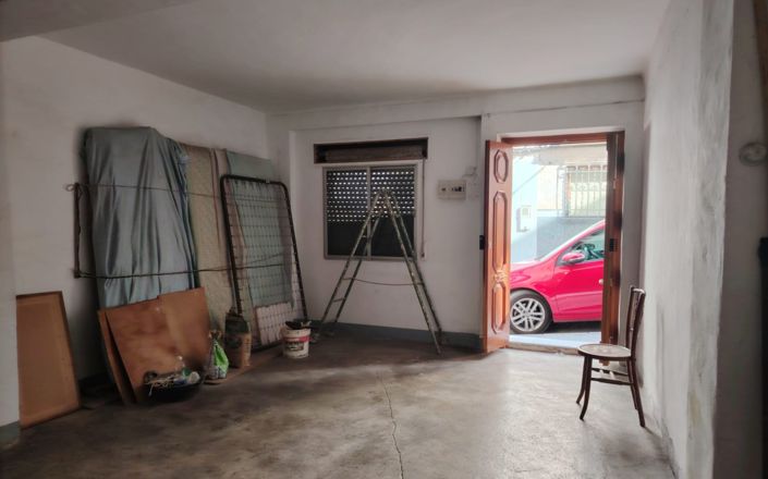 Image No.4-4 Bed House for sale