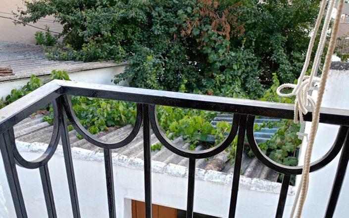 Image No.12-4 Bed House for sale