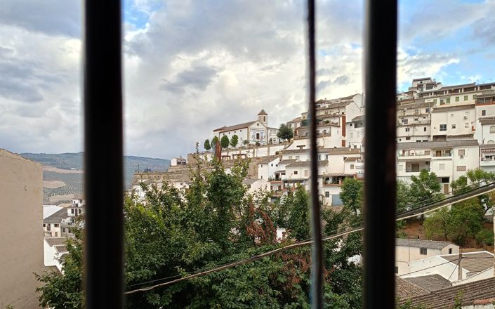 Image No.22-4 Bed House for sale