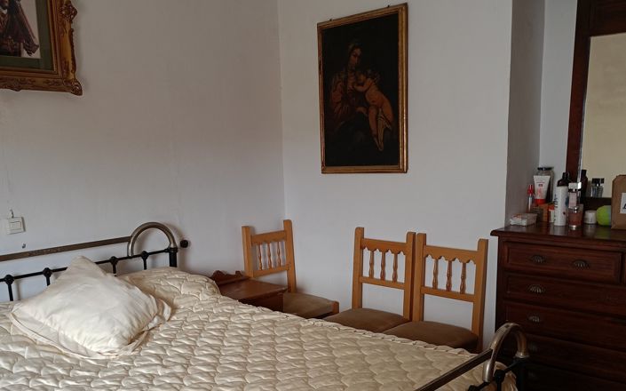 Image No.27-2 Bed House for sale