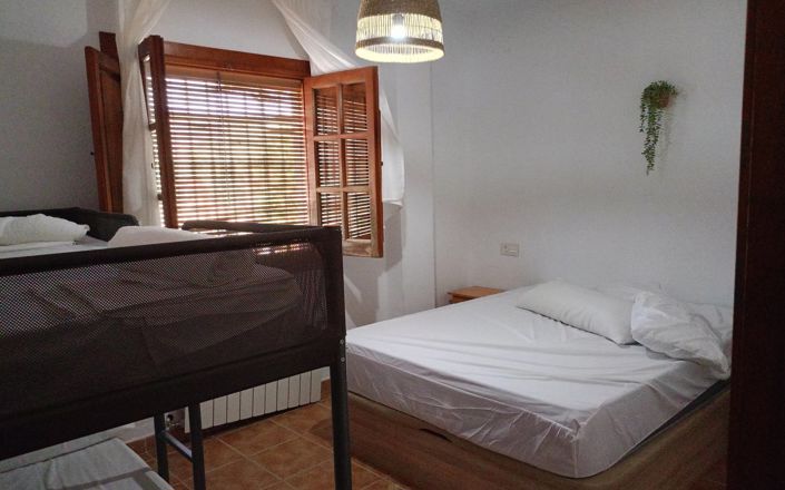 Image No.31-3 Bed House for sale