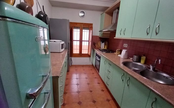 Image No.6-3 Bed House for sale