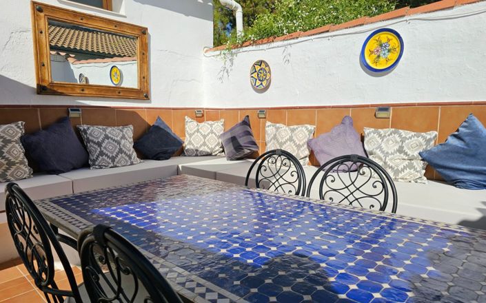 Image No.15-4 Bed House for sale