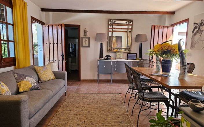 Image No.18-4 Bed House for sale