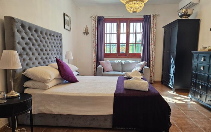 Image No.21-4 Bed House for sale