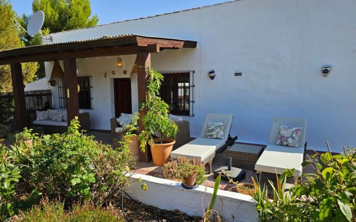 Image No.24-4 Bed House for sale