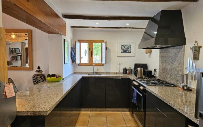 Image No.38-4 Bed House for sale