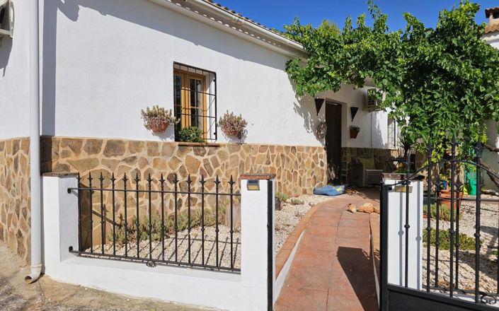 Image No.5-4 Bed House for sale