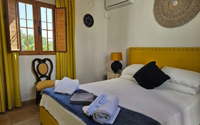 Image No.9-4 Bed House for sale