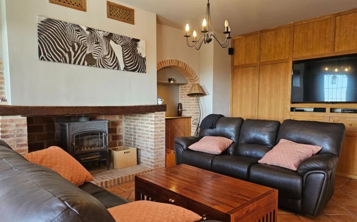 Image No.25-5 Bed House for sale