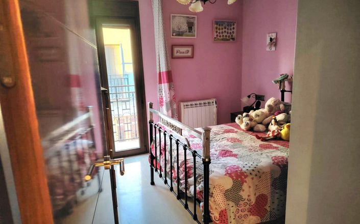 Image No.21-3 Bed House for sale