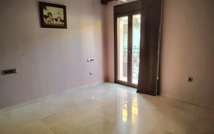 Image No.23-3 Bed House for sale