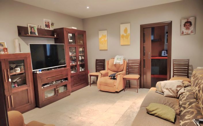 Image No.7-3 Bed House for sale