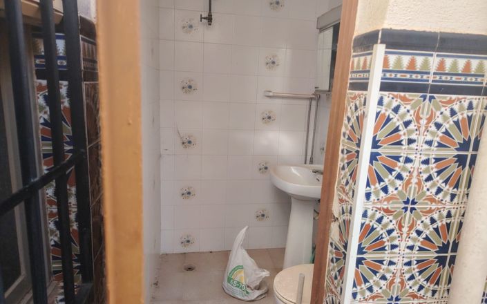 Image No.12-4 Bed House for sale